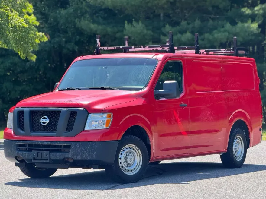 2018 Nissan NV2500 HD Cargo S photo 1