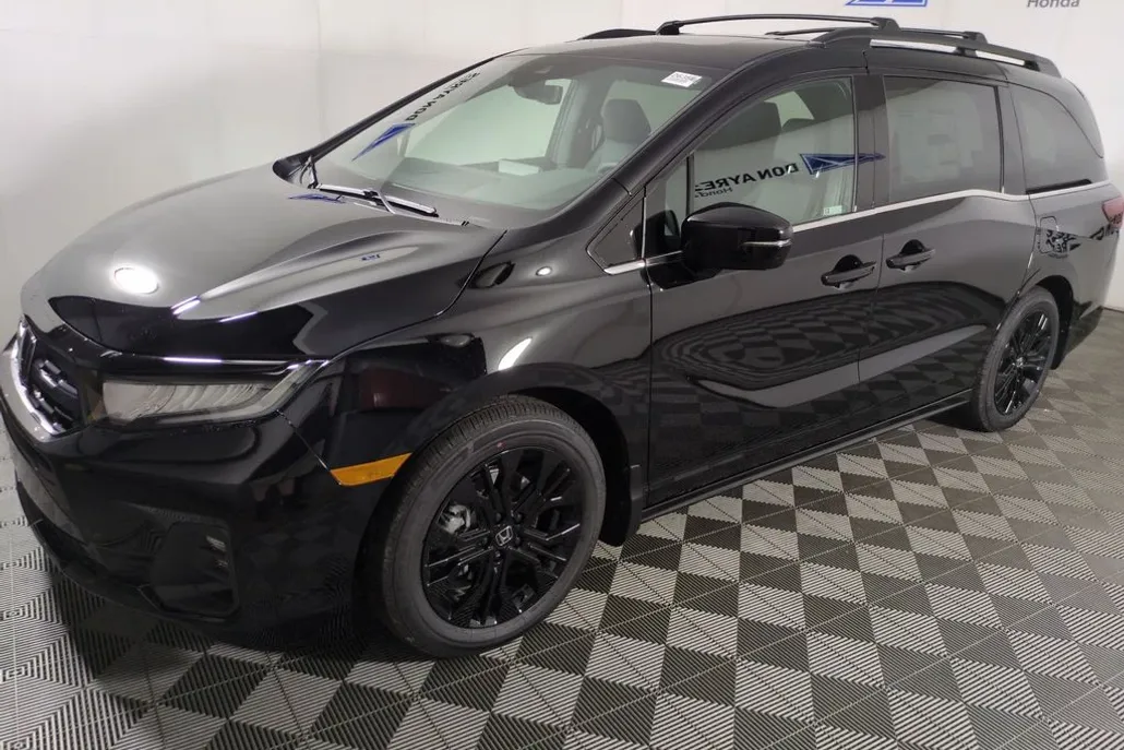 2026 Honda Odyssey photo 1