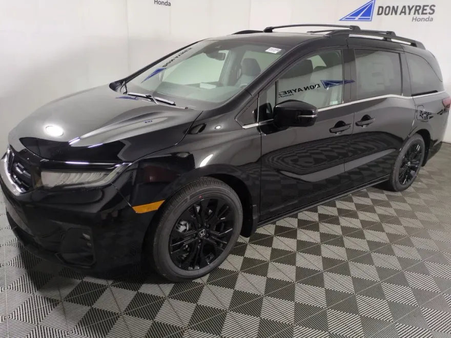 2026 Honda Odyssey photo 1
