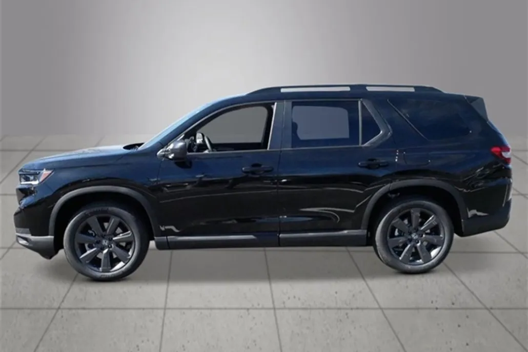 2025 Honda Pilot Sport photo 1