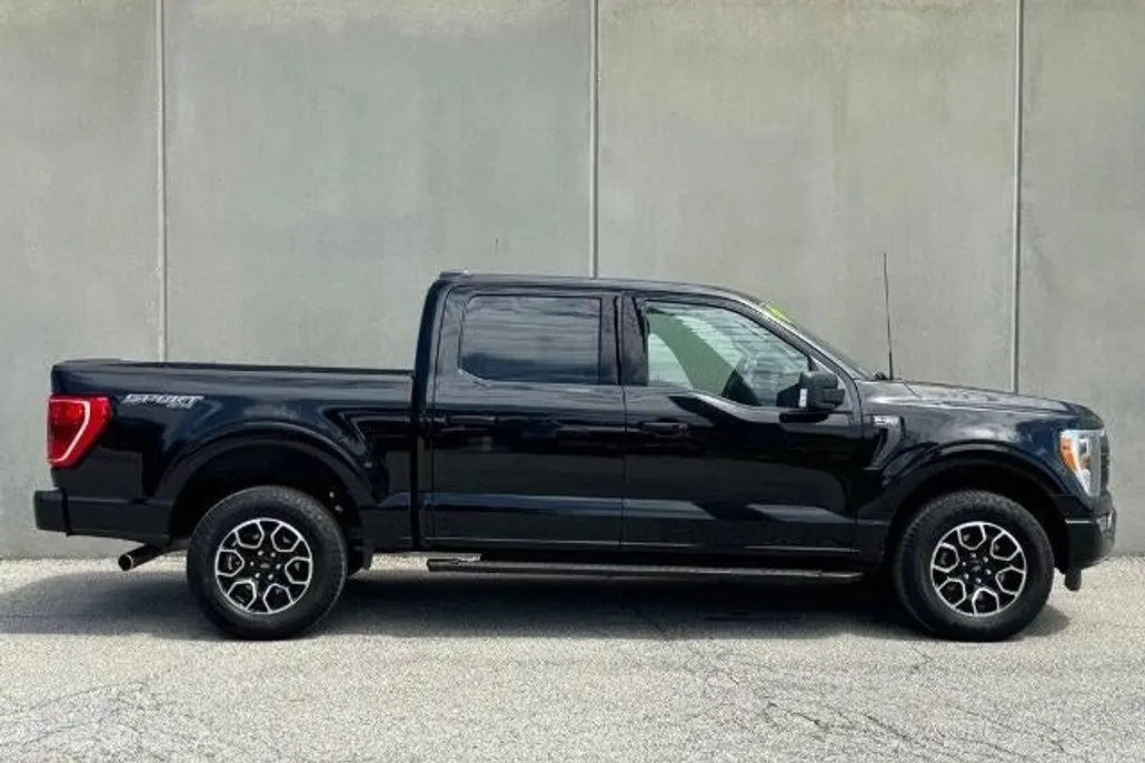 2022 Ford F-150 XLT photo 1