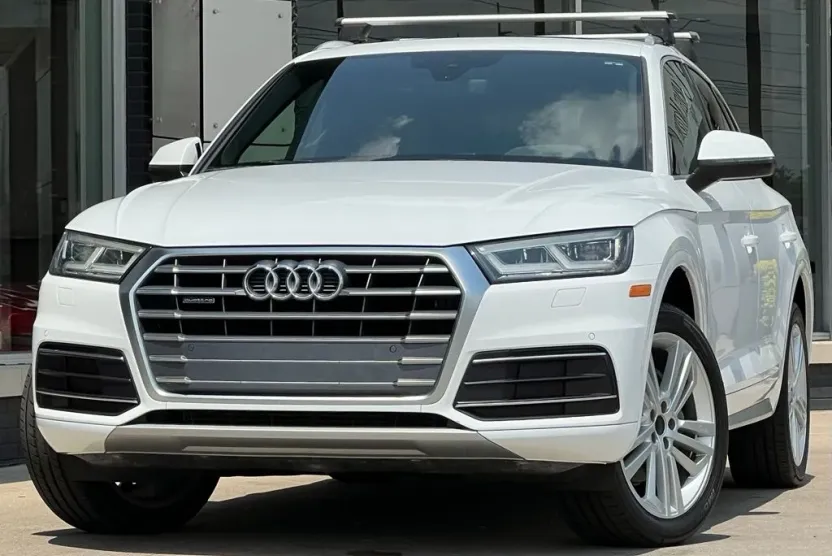 2018 Audi Q5 Premium Plus photo 1