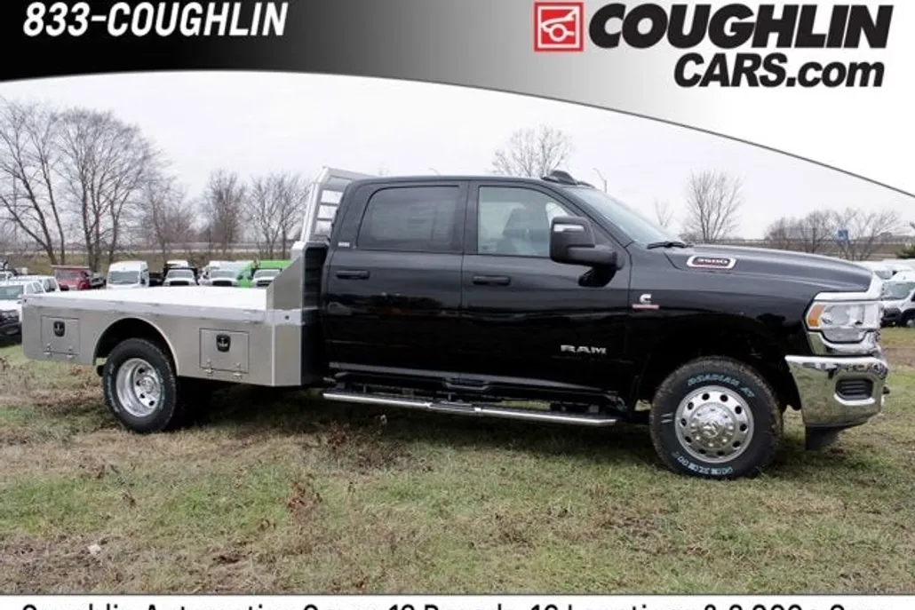 2024 Ram 3500 SLT photo 1