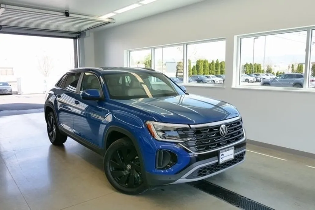 2025 Volkswagen Atlas Cross Sport SE Technology photo 1