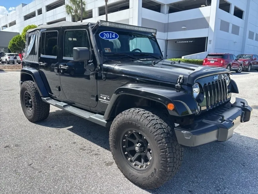 2014 Jeep Wrangler Unlimited Sahara photo 1