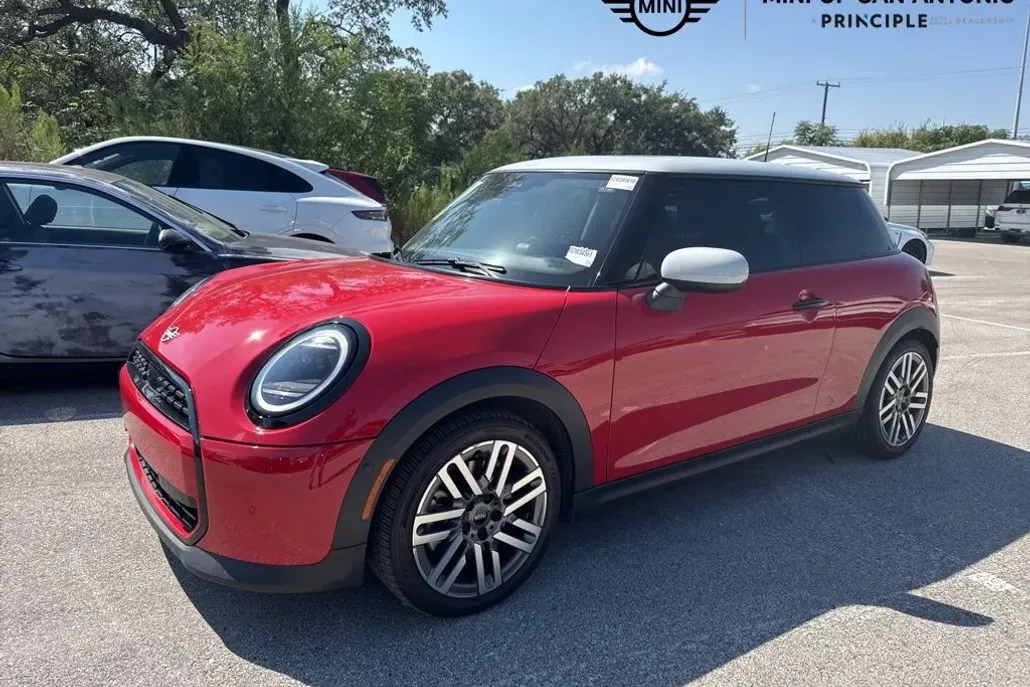 2025 Mini Cooper Hardtop 2 Door photo 1