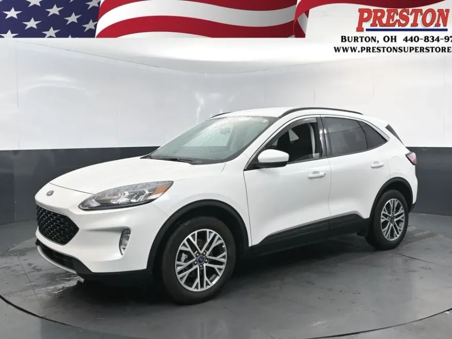 2022 Ford Escape SEL photo 1