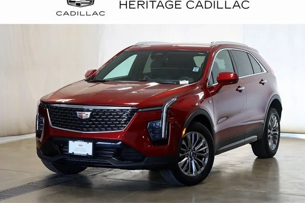 2024 Cadillac XT4 Premium Luxury photo 1