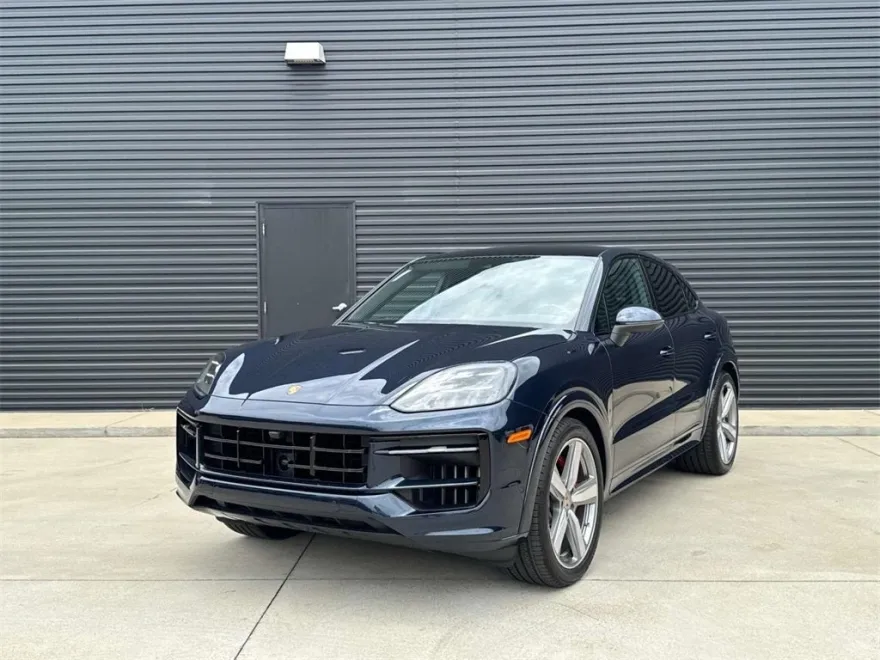 2025 Porsche Cayenne Coupe S photo 1