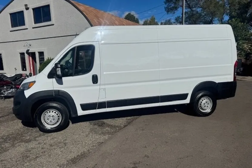 2024 Ram ProMaster 2500 photo 1