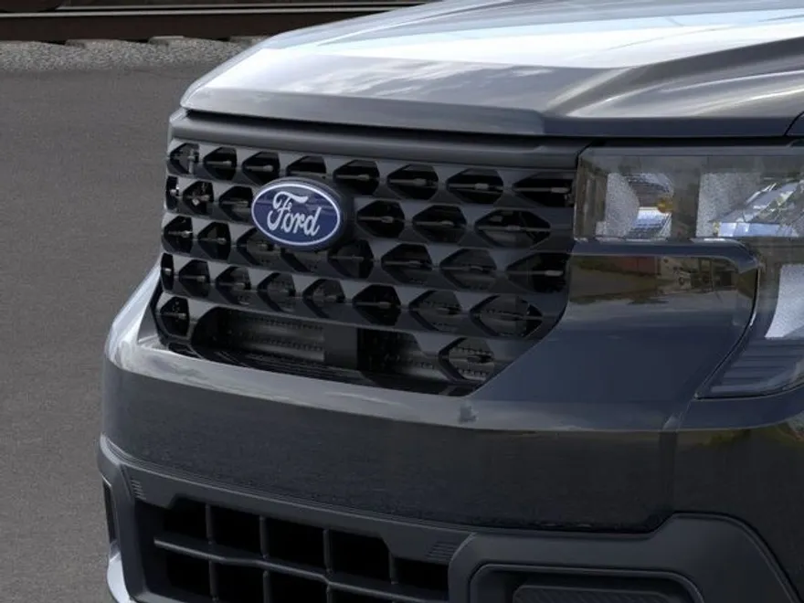 2025 Ford Maverick XLT photo 1