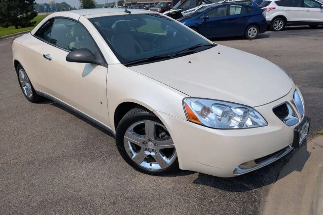 2009 Pontiac G6 GT photo 1