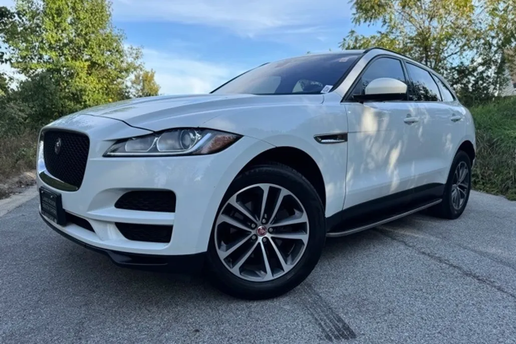 2018 Jaguar F-PACE Premium photo 1