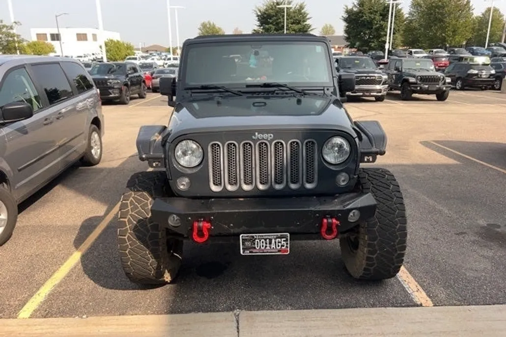 2018 Jeep Wrangler Unlimited Sport photo 1
