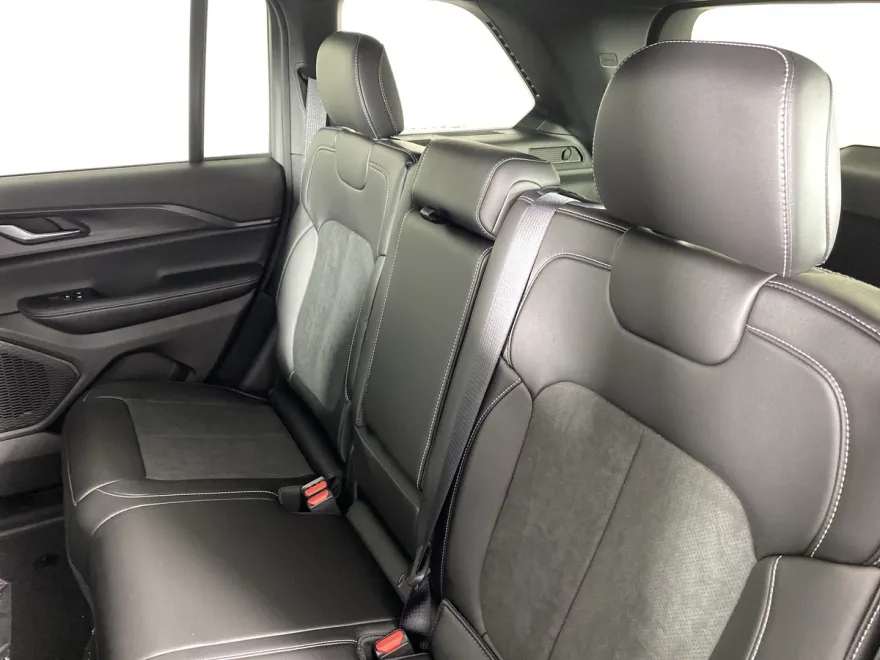 2025 Jeep Grand Cherokee Altitude X photo 1
