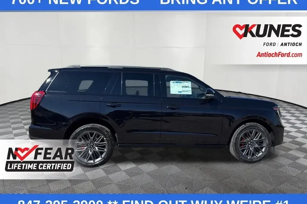 2025 Ford Expedition Platinum photo 1