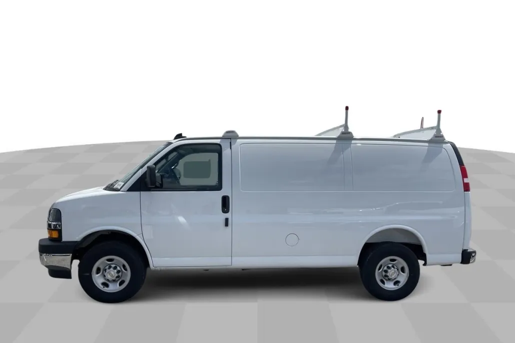 2025 Chevrolet Express Cargo 2500 photo 1