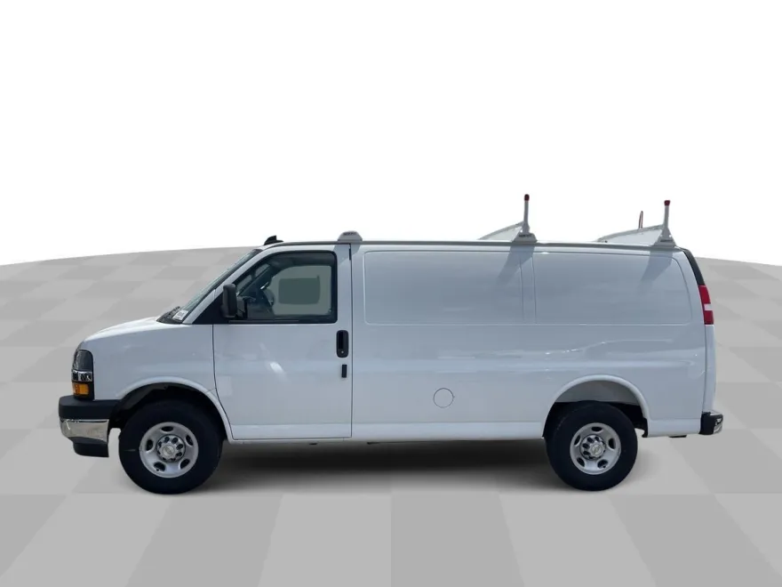 2025 Chevrolet Express Cargo 2500 photo 1