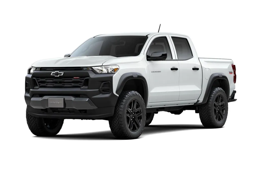 2024 Chevrolet Colorado Trail Boss photo 1