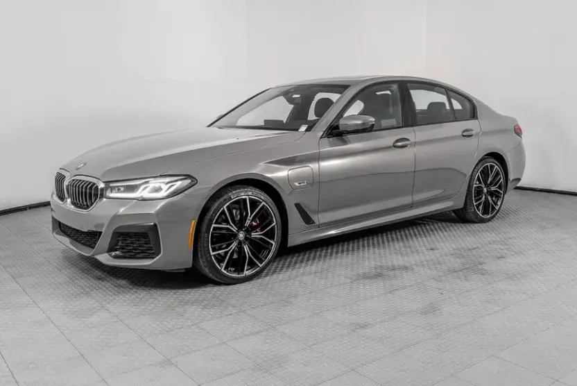 2022 Bmw 530e photo 1