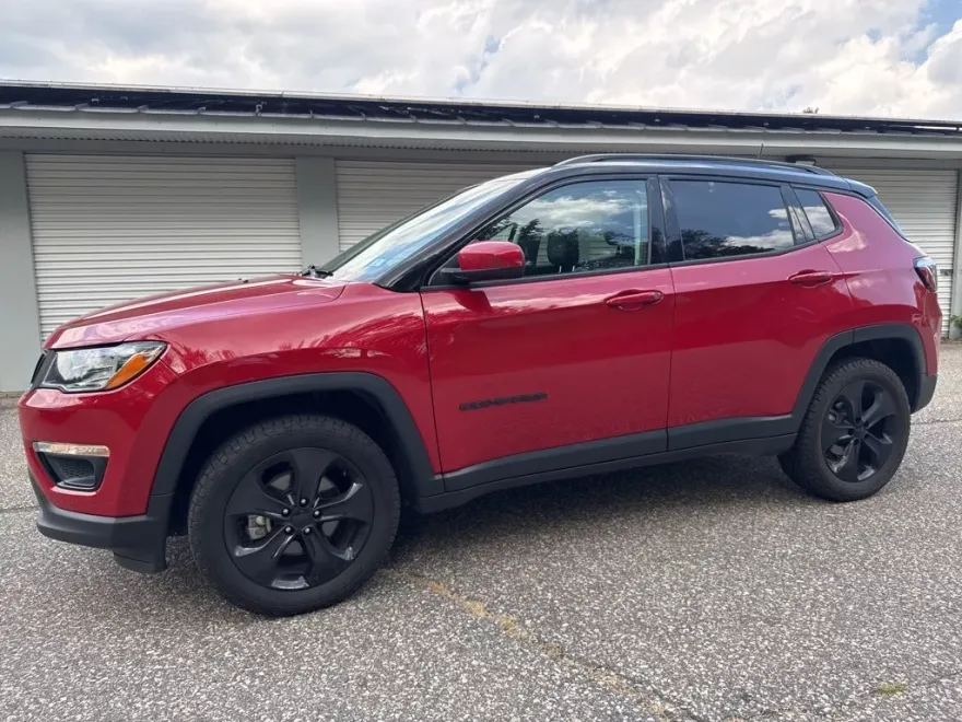 2021 Jeep Compass Altitude photo 1