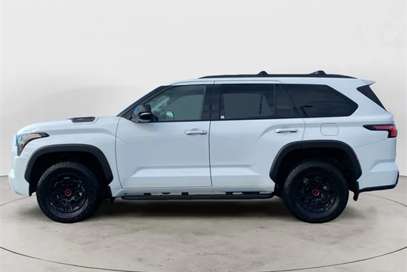 2023 Toyota Sequoia TRD Pro photo 1