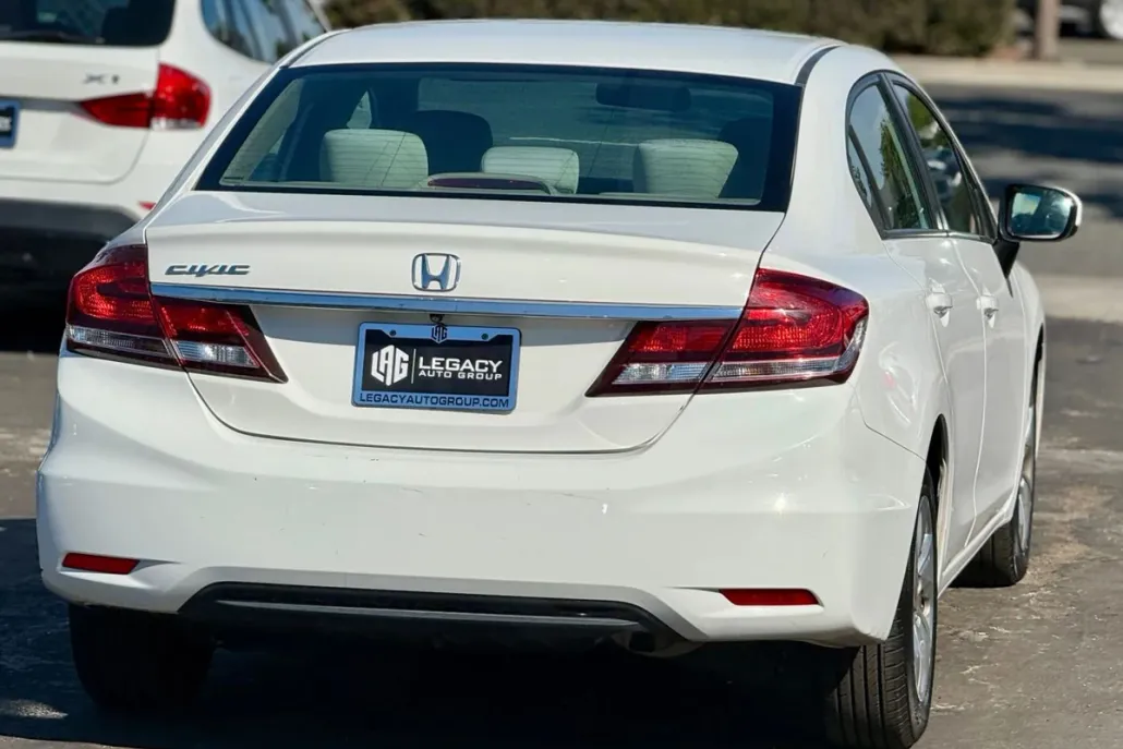2015 Honda Civic LX photo 1