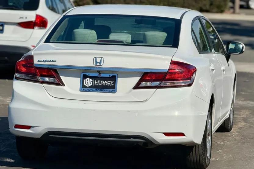 2015 Honda Civic LX photo 1