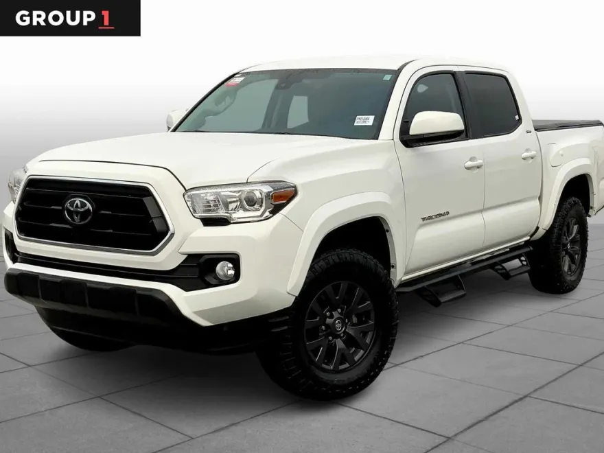 2023 Toyota Tacoma SR5 V6 photo 1