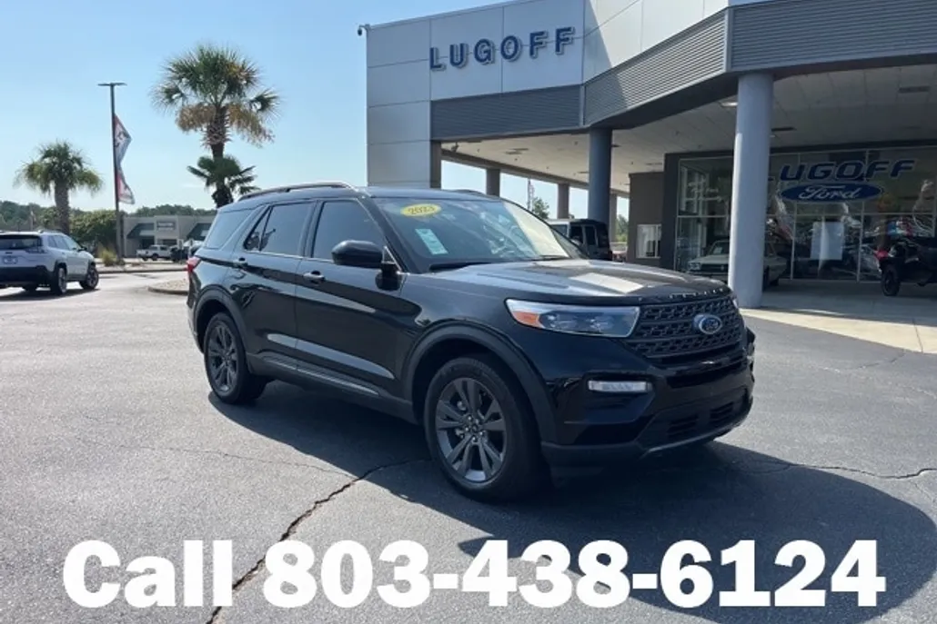 2023 Ford Explorer XLT photo 1