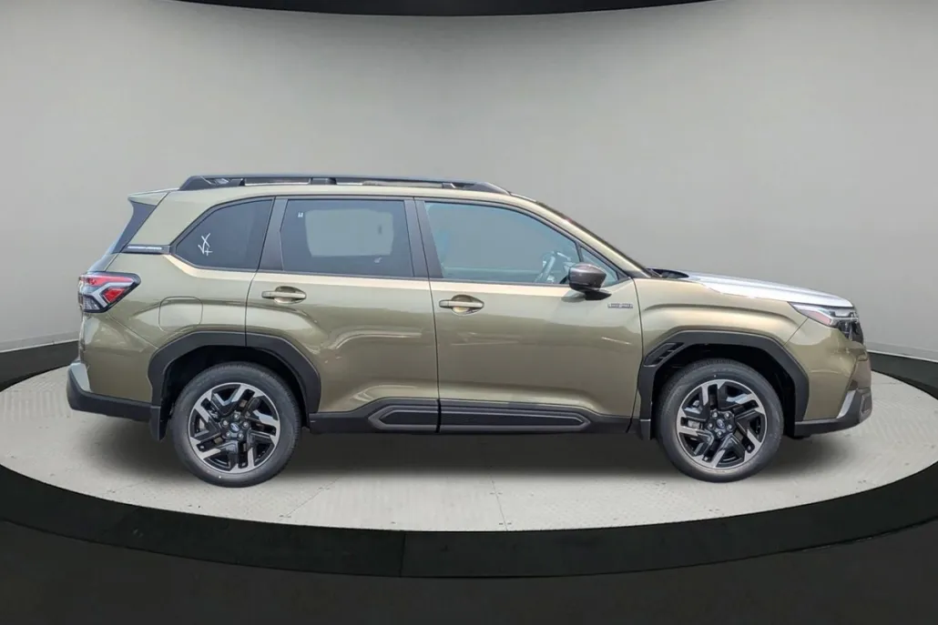 2025 Subaru Forester Limited photo 1