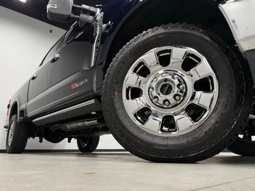 2025 Ford F-250 photo 1