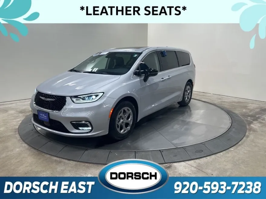 2024 Chrysler Pacifica Limited photo 1