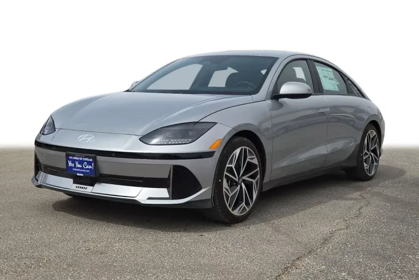 2025 Hyundai Ioniq 6 SEL photo 1