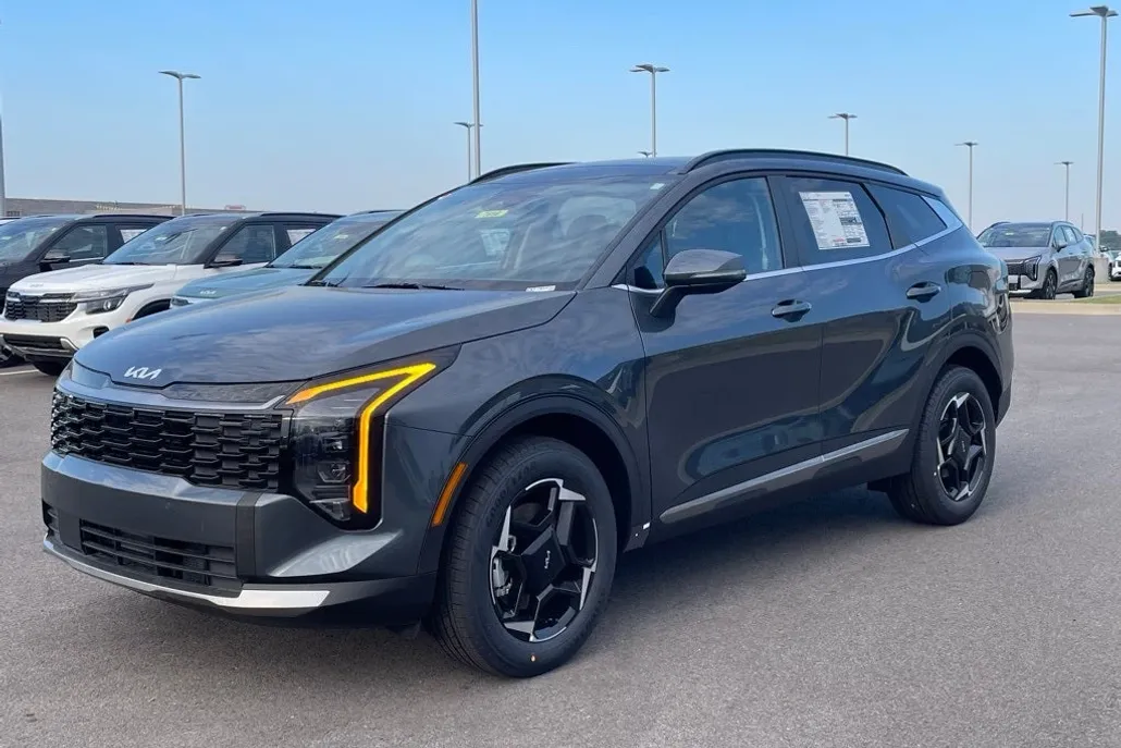 2026 Kia Sportage Hybrid EX photo 1