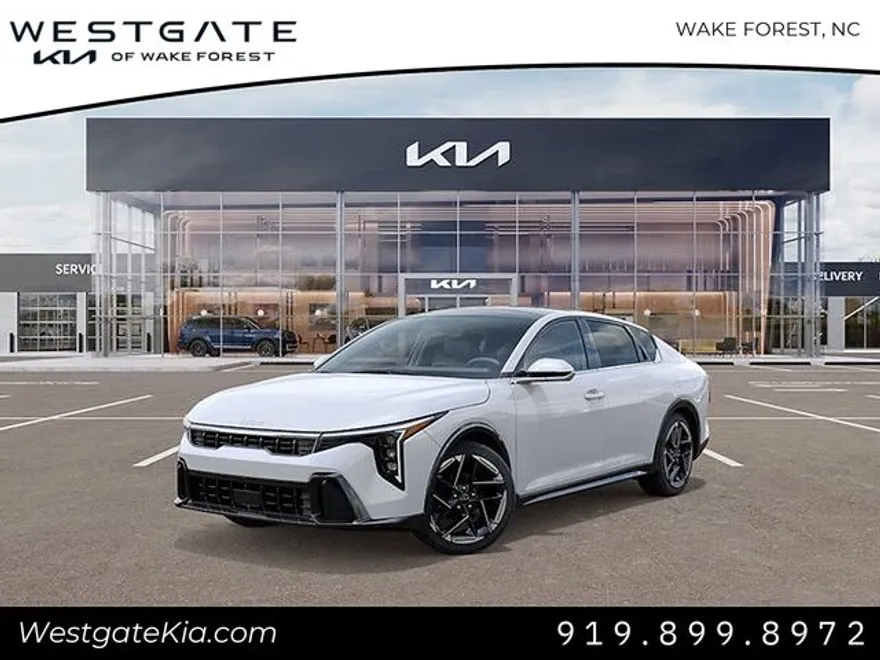 2025 Kia K4 GT-Line photo 1