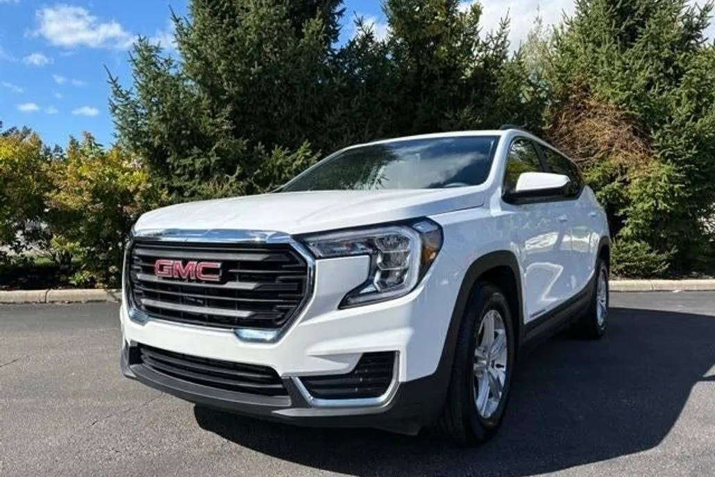 2022 Gmc Terrain SLE photo 1