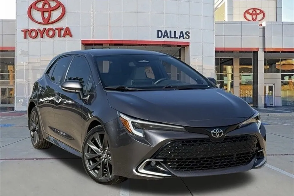 2023 Toyota Corolla XSE photo 1