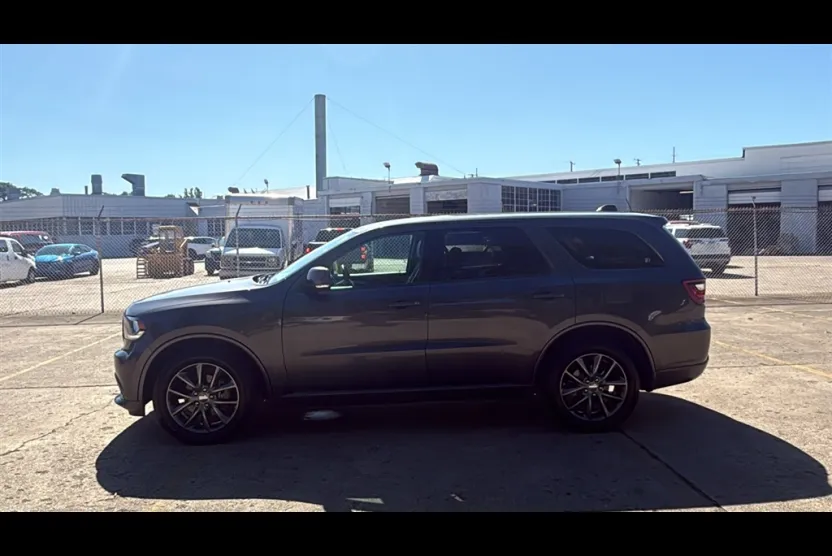 2017 Dodge Durango GT photo 1