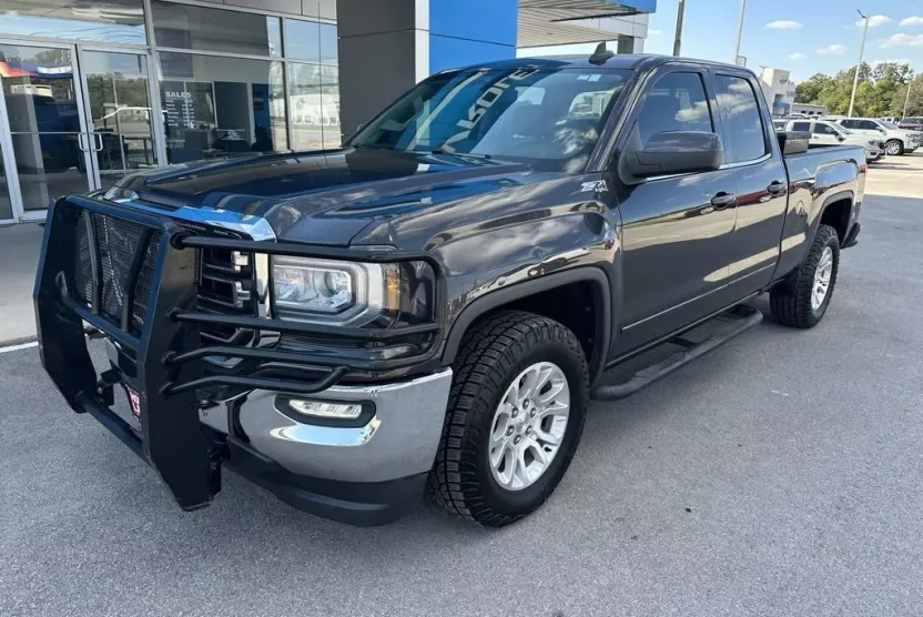2016 Gmc Sierra 1500 SLE photo 1