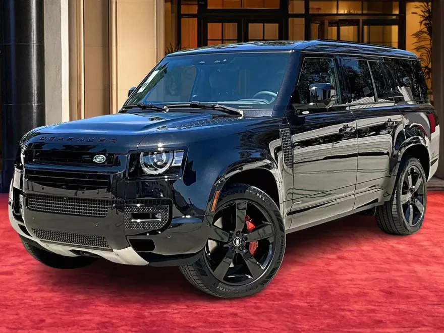 2025 Land Rover Defender 130 X photo 1