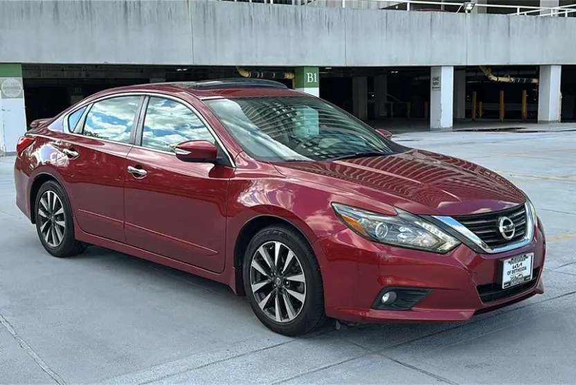 2016 Nissan Altima 2.5 SL photo 1