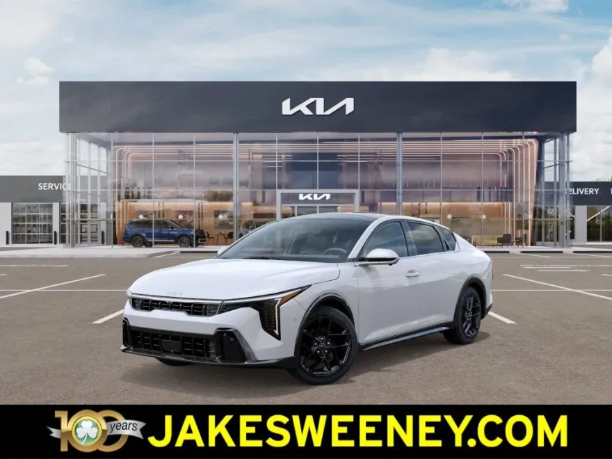 2025 Kia K4 GT-Line Turbo photo 1