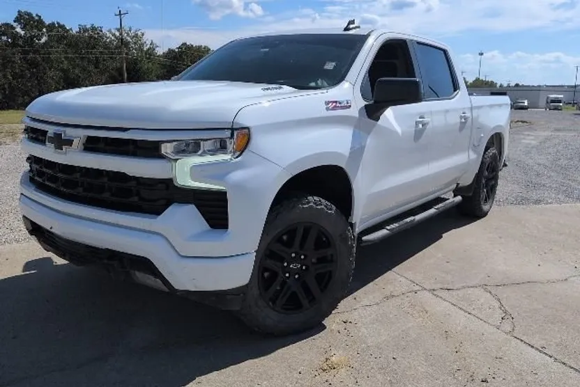 2022 Chevrolet Silverado 1500 RST photo 1