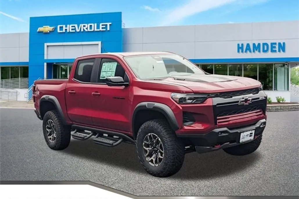 2025 Chevrolet Colorado ZR2 photo 1