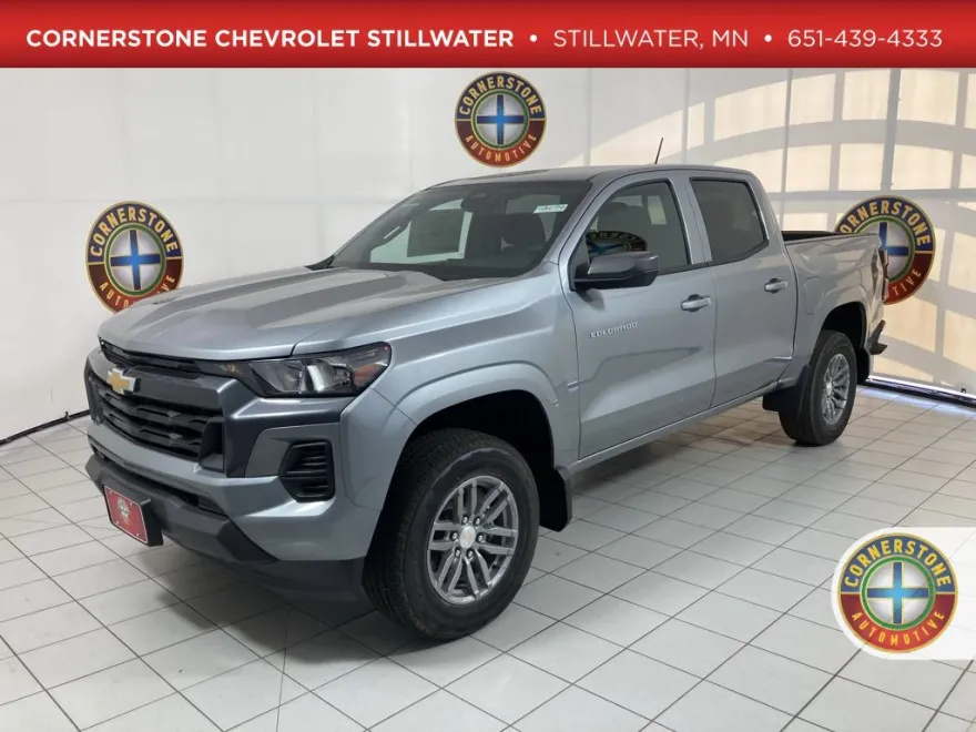 2026 Chevrolet Colorado LT photo 1