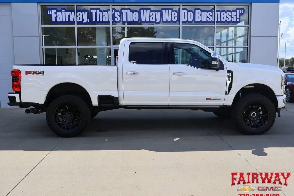 2024 Ford F-350 XL photo 1