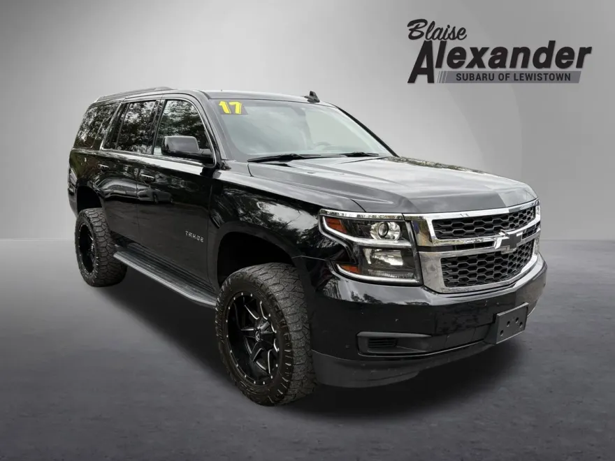 2017 Chevrolet Tahoe LS photo 1