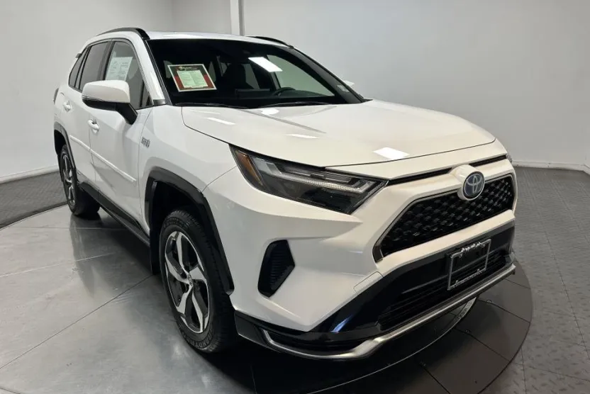 2023 Toyota RAV4 Prime SE photo 1