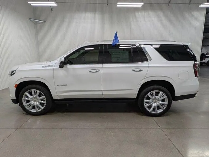 2023 Chevrolet Tahoe High Country photo 1